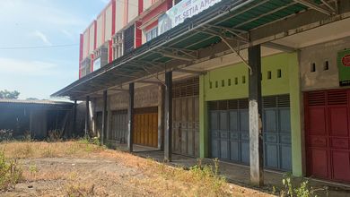 Tanah dan Bangunan 6 Ruko di Sarimulyo MIJEN ( RUANG USAHA)