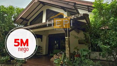 Rumah Mewah di Kawasan Gajah Mungkur, Semarang, LB 195m², Harga 5 Miliar