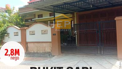 Jual Rumah Cantik LT 280 m2 di Bukit Sari, Semarang