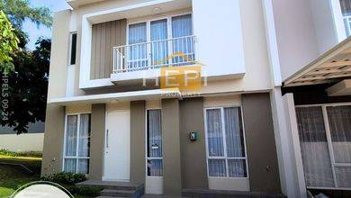 Rumah Mewah Luas 204 m2, di Simongan, Semarang