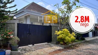 Rumah Modern Luas 389 Jual di Semarang Barat, Semarang