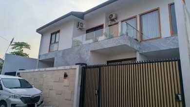 Penawaran Eksklusif, rumah Prestisius di Sendangmulyo, Semarang, LB 371m²