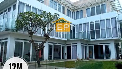 Jual Cepat Rumah Mewah di Bukit Sari, Semarang, LT 821 m2