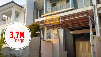 Penawaran Langka, rumah Prestisius di Candi Golf, Semarang, LB 250m²