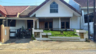 Rumah Eksklusif LT 135 m2, area Semarang Barat, Semarang