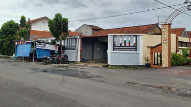 Kesempatan Eksklusif, rumah Prestisius di Semarang Barat, Semarang, LB 250m²
