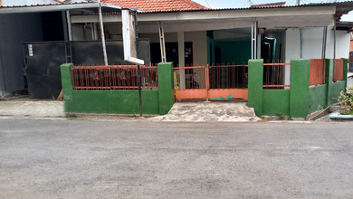 Jual Rumah Siap Huni di Semarang Barat, Semarang, LT 228 m2