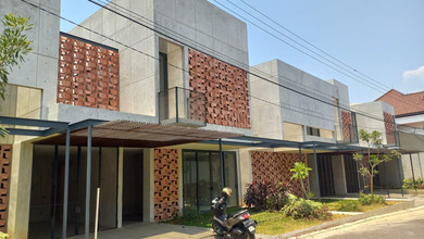 Jual Rumah Cantik Luas 199 m2 di Candisari, Semarang