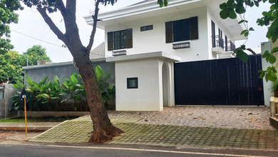 Rumah Area Premium Gajah Mungkur, Semarang - Harga Menarik 14,5 Miliar