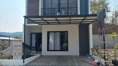 Jual Segera Rumah Mewah di Tembalang, Semarang, LT 72 m2