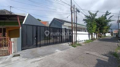 Jual Rumah Nyaman di Plombokan, Semarang - LT 190m²