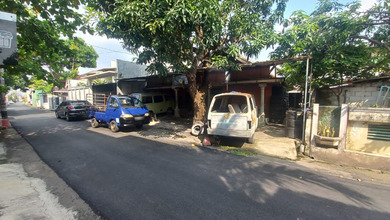 Kesempatan Rumah di Semarang Barat, Semarang, LB 200m², Harga 1,6 Miliar