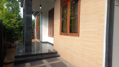Rumah Mewah di Gajah Mungkur, Semarang, 7 KT, LT 223m²