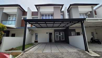 Kesempatan Rumah di Gayamsari, Semarang, LB 135m², Harga 1,4 Miliar