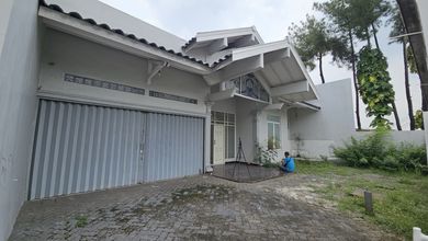 Jual Rumah Mewah LT 474 m2 di Gajah Mungkur, Semarang