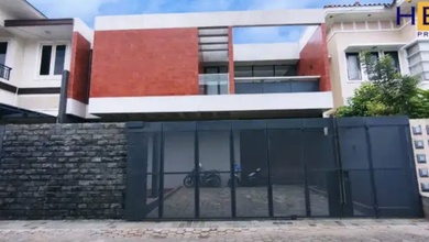 Rumah Elite di Kawasan Tlaga Bodas, Semarang, LB 364m², Harga 5,9 Miliar