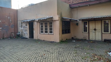 Rumah Sewa Murah Lokasi Semarang Tengah, Semarang, LB 200m²