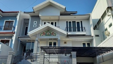 Disewakan Rumah Terjangkau di Bukit Sari, Semarang, LT 295m²