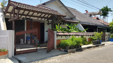 Promo Rumah di Semarang Utara, Semarang, LB 180m², Harga 2,2 Miliar