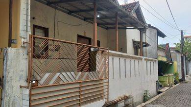 Rumah Mewah LT 100 m2, di Semarang Utara, Semarang