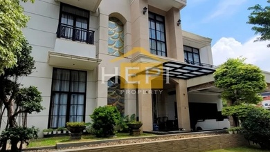 Kesempatan Langka, rumah Mewah di Graha Padma, Semarang, LB 736m²
