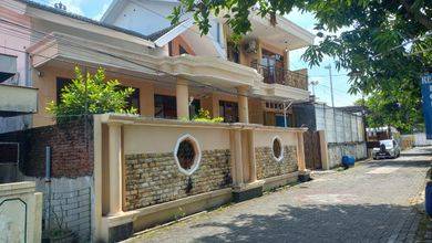 Jual Rumah Megah LT 240 m2 Area Gayamsari, Semarang