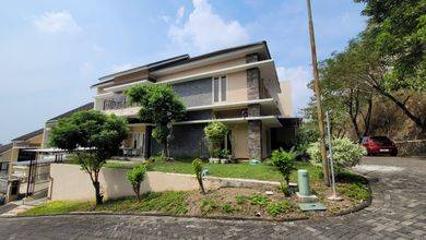 Rumah Mewah LT 273 m2, di Tembalang, Semarang
