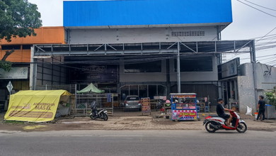 Gedung Multifungsi 3 Lantai Jl Untung Suropati Manyaran