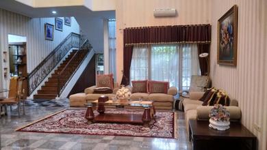 Rumah Mewah di Kawasan Puri Anjasmoro, Semarang, LB 700m², Harga 7,5 Miliar