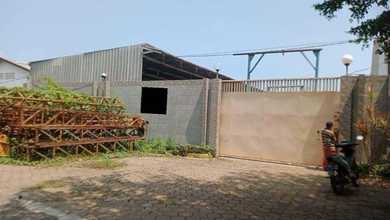 Gudang Workshop di Untung Suropati Manyaran Ngaliyan Bisa Container