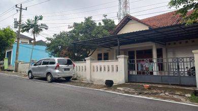 Rumah Mewah Luas 375 m2, di Srondol, Semarang