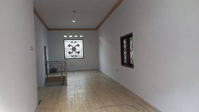 Rumah Modern di Candisari, Semarang, LT 217 m2