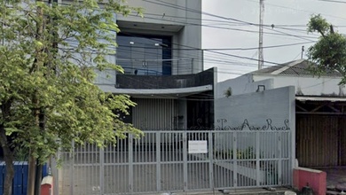 Gedung Komersil di Jl. Jend Sudirman Siliwangi Kalibanteng