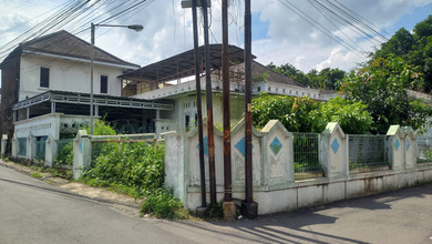 Jual Rumah Bagus LT 489 m2 area Gajah Mungkur, Semarang