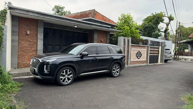 Rumah Mewah di Kawasan Lamper, Semarang, LB 300m², Harga 3 Miliar