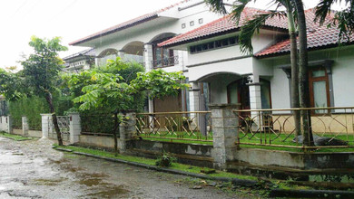 Rumah Prestisius di Kawasan Bukit Sari, Semarang, LB 500m², Harga 2,8 Miliar