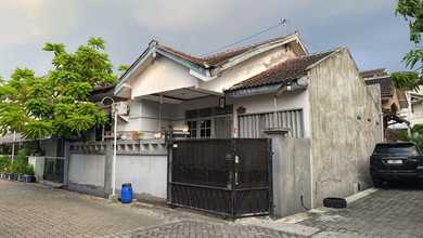 Kesempatan Rumah di Tanah Mas, Semarang, LB 120m², Harga 675 Juta