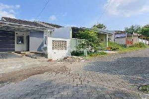 Rumah Minimalis di Tembalang, Semarang, Luas 72 m2