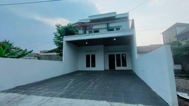 Rumah Eksklusif LT 112 m2, area Tembalang, Semarang