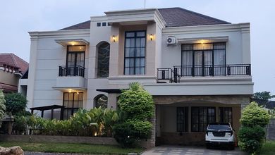 Hunian Elegan di Graha Padma, Semarang, 7 KT, LT 500m²