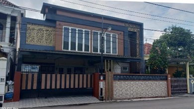 Rumah Elegan di Tanah Mas, Semarang, 6 Kamar Tidur, LT 240m²