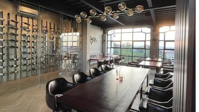 Tempat Usaha/Resto di Gajah Mungkur Semarang