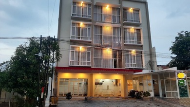 Hotel Komersial Di Erlangga Semarang Tengah