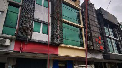 Dijual Ruko di Lokasi Favorit Peluang Pasar Besar di Peterongan Semarang Unfurnished