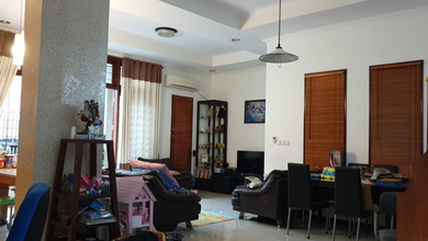 Rumah Area Luxury Halmahera, Semarang - Harga Menarik 5,8 Miliar