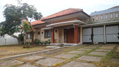 Rumah Area Luxury Gajah Mungkur, Semarang - Harga Menarik 9,5 Miliar
