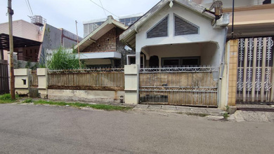 Rumah Mewah Luas 210 m2, di Semarang Tengah, Semarang