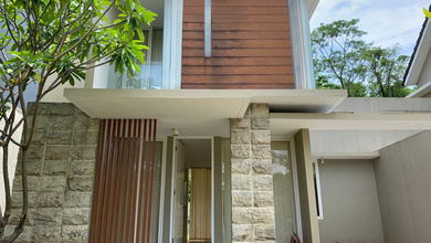 Jual Rumah Megah Luas 200 m2 Kawasan Citragrand, Semarang