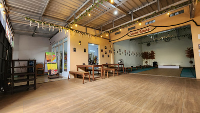 Termurah! Jual Ruko Second Siap Huni Furnished untuk Bisnis Anda di Pusponjolo