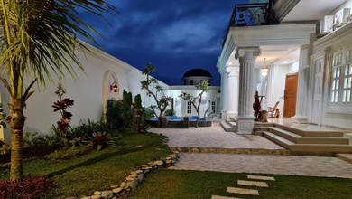 Penawaran Eksklusif, rumah Mewah di BSB City, Semarang, LB 1100m²